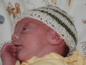 stripe-baby-hat