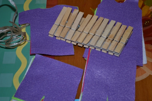 clothesline busy bag