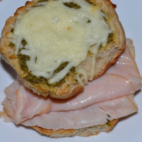 pesto baked grilled cheese