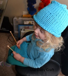 bit knitting pretend play